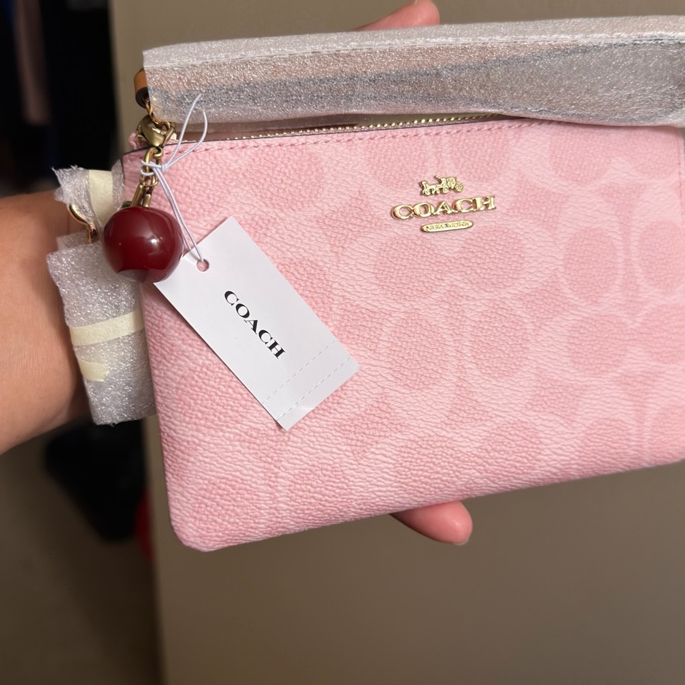 Coach Light Pink Signature Wristlet - Picture 9 of 9